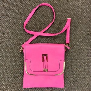 Bright Pink Crossbody Bag 💗